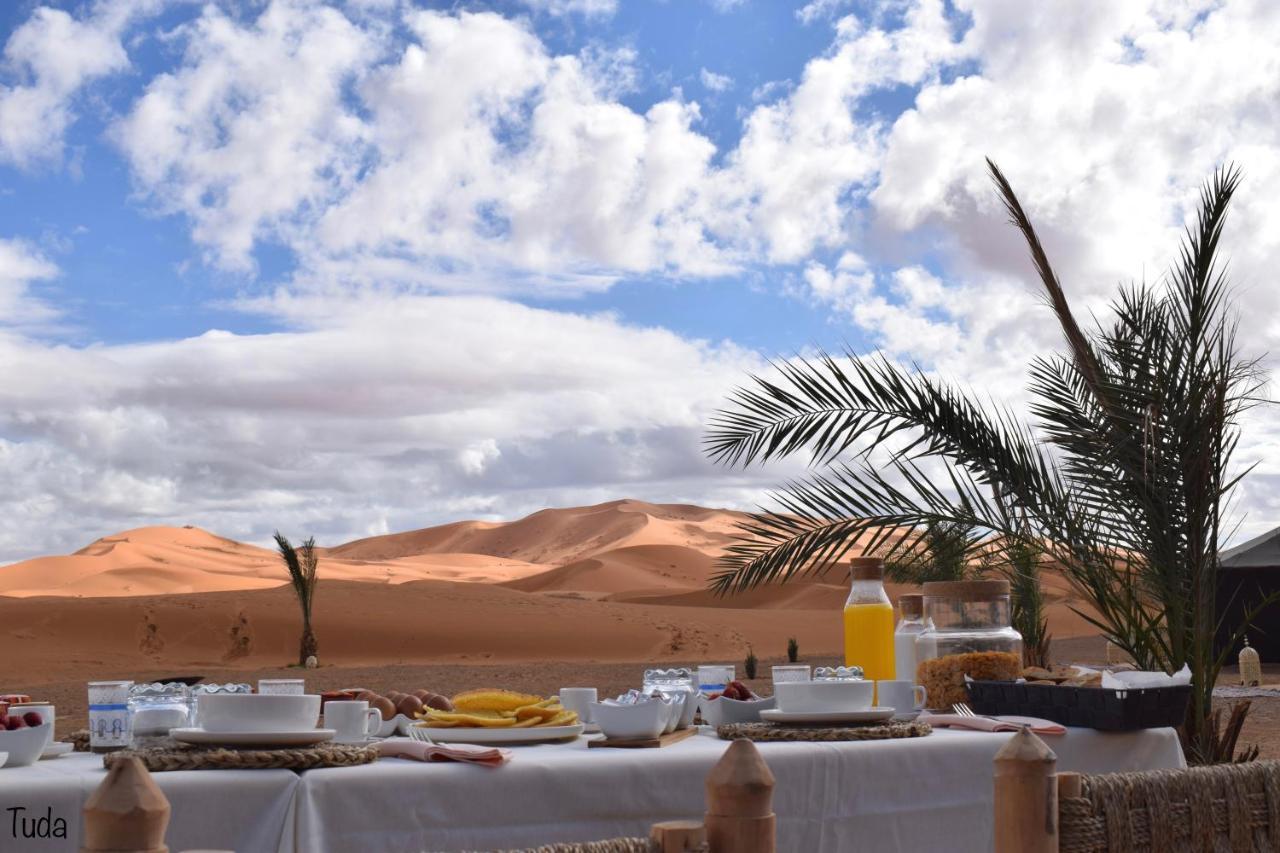 Hotel Tuda Luxury Camp à Merzouga Extérieur photo